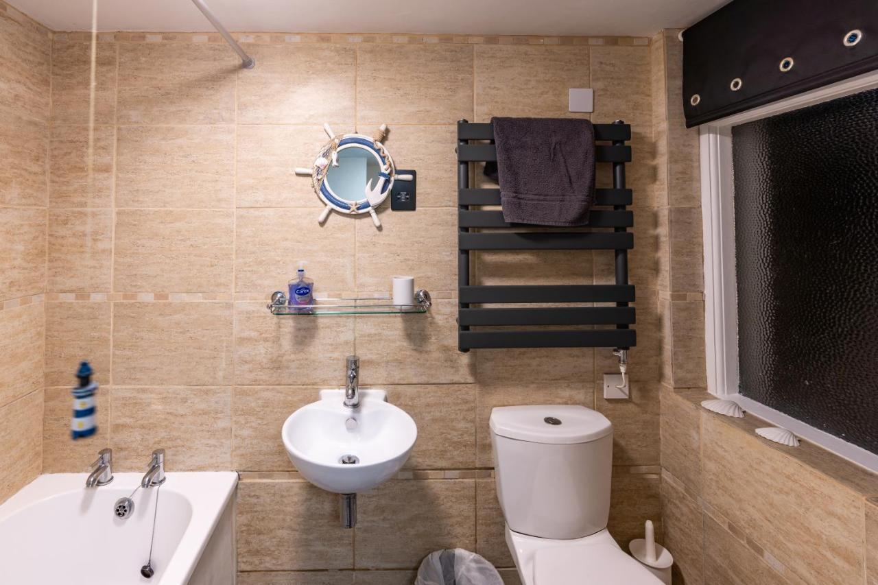 Looe Self Catering Appartement Buitenkant foto